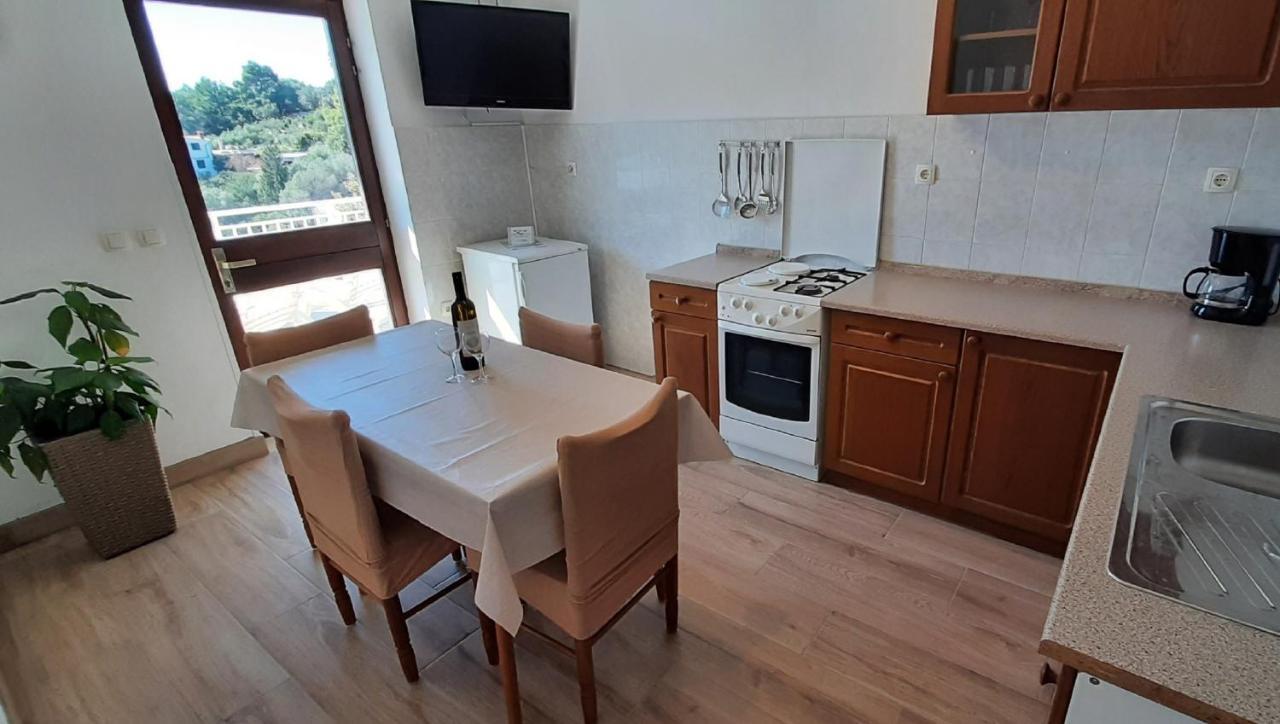 Apartment Classic Zrnovo Exterior foto