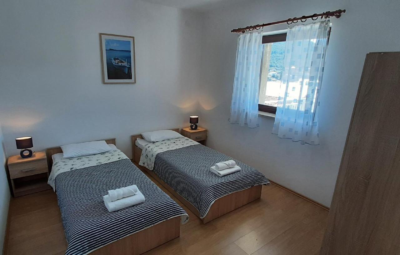 Apartment Classic Zrnovo Exterior foto